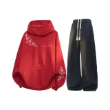 Бордовый топ + черные штаны