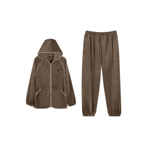 Пижамный комплект для мужчин от Floating Light Islands