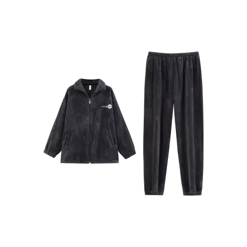 Пижамный комплект для мужчин от Floating Light Islands