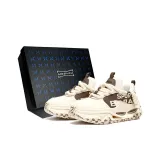 Бежево-коричневый