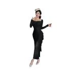 Чёрный (В комплекте с значком KikiClothingBoutique)