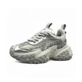 Серебристо-серый