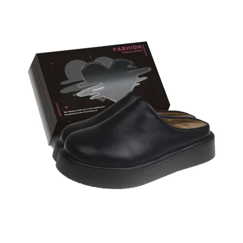 Worm's Home Домашние тапочки Женские