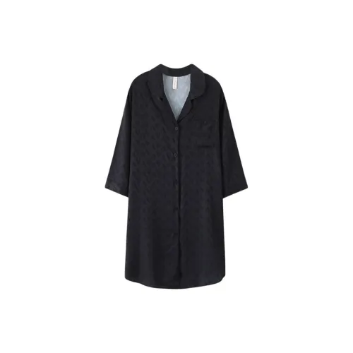 Подарочная коробка с пижамой Floating Light Islands для женщин