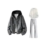 Black Coat + White Sweatshirt + White Photinia Gray Training Pants  
Черное пальто + белый свитшот + бело-серые тренировочные штаны