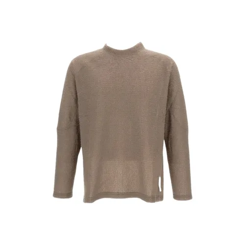 Satisfy Светло-янтарный Мужская T-рубашка