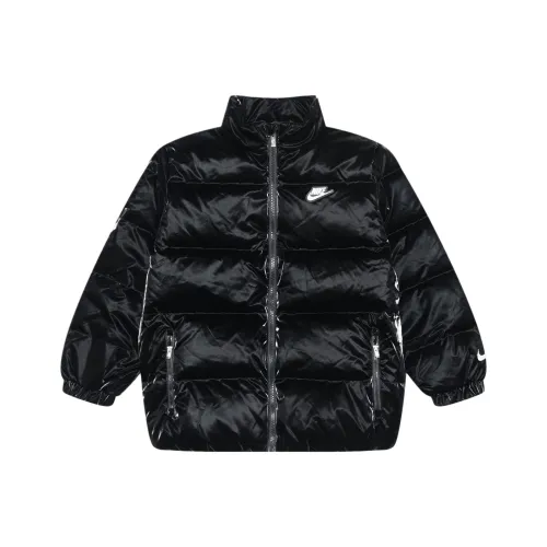 nike 010 Черный Kids Пуховики