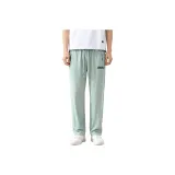 Светло-зеленый