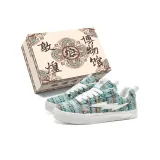 Сапфирово-синий