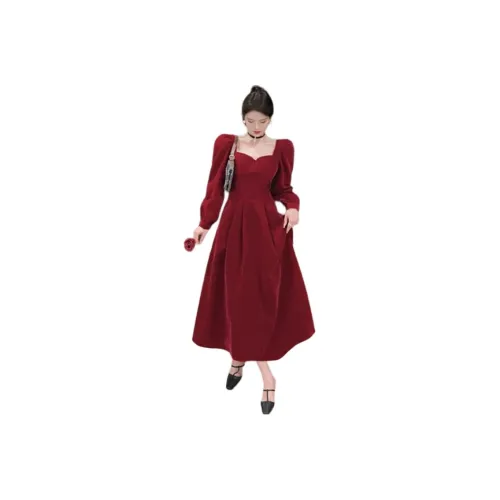 Kiki Clothing Boutique Длинное платье с длинными рукавами женское