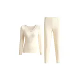 Молочно-белый