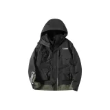 Призрачно черный