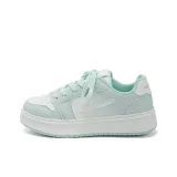 Зеленый Белый