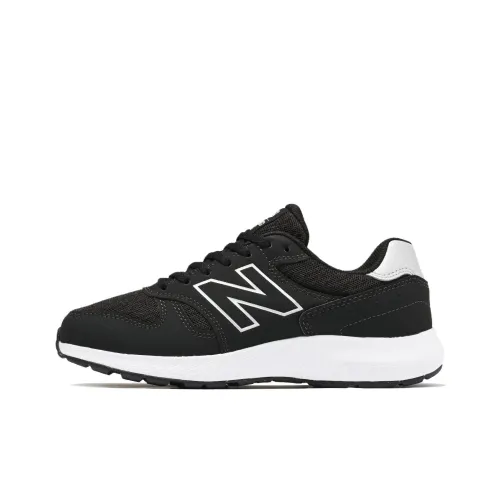 New Balance NB 550 Беговые кроссовки Женские Черный