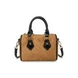 Светло-коричневый