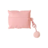 Розовая подушка и розовое пушистое украшение