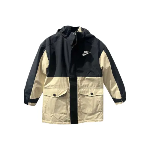 nike Черный хаки Kids Утеплённые куртки