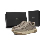 Коробка коричневого цвета