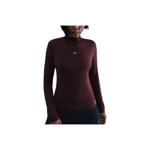 nike Sportswear T-Shirt Женская