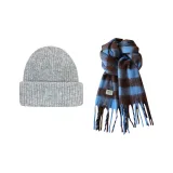 Серый капюшон + Синий шарф