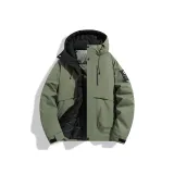 Светлый армейский зеленый