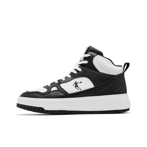 QIAODAN Устойчивые к истиранию Высокие кроссовки для скейтбординга Мужские Черно-белые