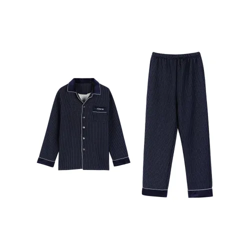 Пижамный комплект для мужчин от Floating Light Islands