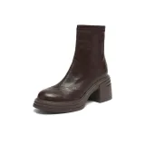 Коричневый