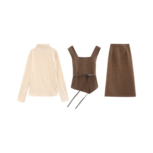 Комплект с юбкой A Paradise For Awakening для женщин