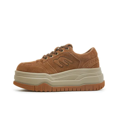 AQUASCUTUM Низкий топ Повседневная обувь Женская