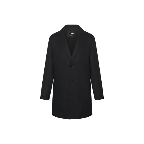 LESS IS MORE Мужское пальто