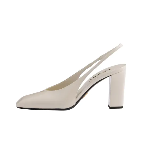 PRADA Квадратный каблук Высокие каблуки 8,5 см Женские Белые