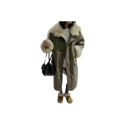 BELOVED STARRY Пуховая куртка Женская