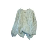 Зелёный свитер