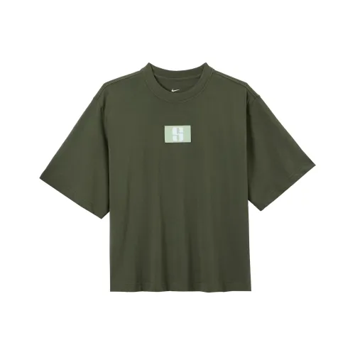 NIKE Оливковые Женские Футболки