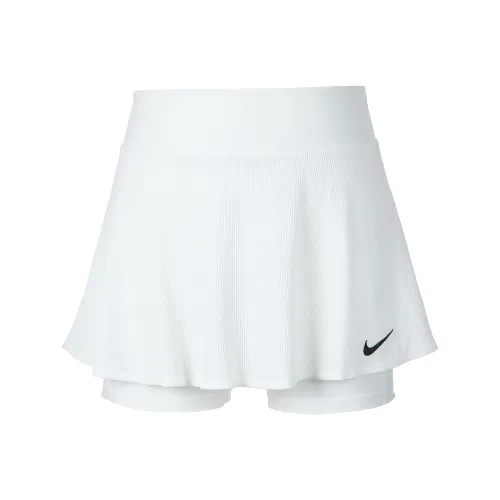 nike Спортивные шорты Женские Белые