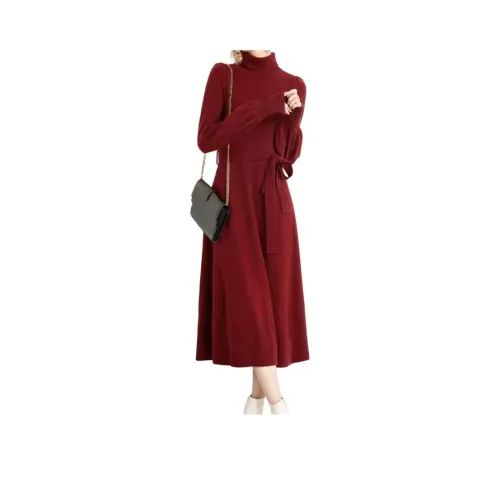 The Temptation Of The Muse Длинное платье с длинными рукавами женское