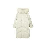 Светло-желтый