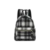 Чёрный, большой, клетчатый