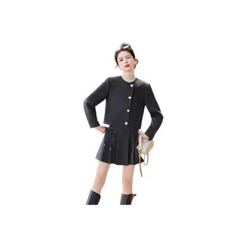 Kangaroo Женские Комплекты с Юбкой