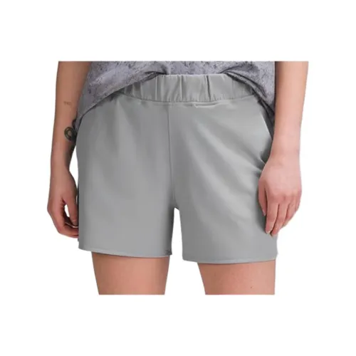 lululemon Спортивные шорты для женщин