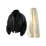 Чёрное пальто + хаки штаны