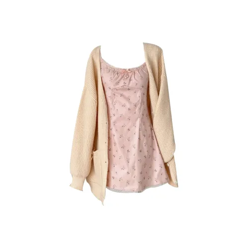 Udon House Женские Комплекты с Юбкой