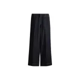 Тёмный деним синий.