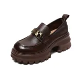 Коричневый