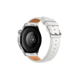 Плоская подошва, ласточкин хвост, жемчужно-белый, кнопка, позиционирование, стиль