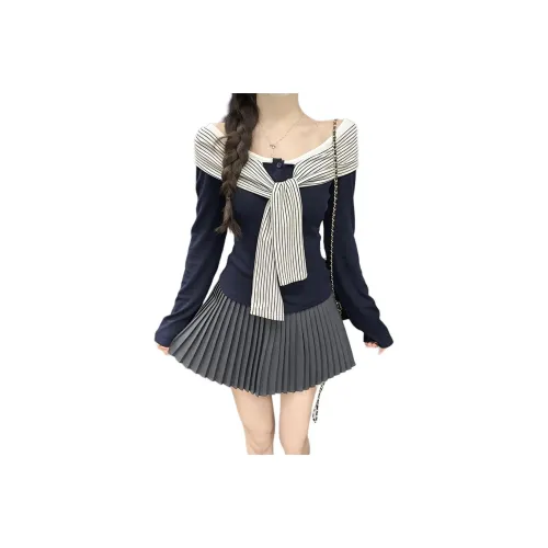 CASTLE WOODS Темно-синие женские футболки T