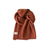 Ржаво-красный