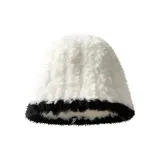 Кожа и мех Пряжа Рыбак--Белый