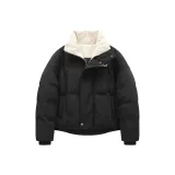 Призрачно черный